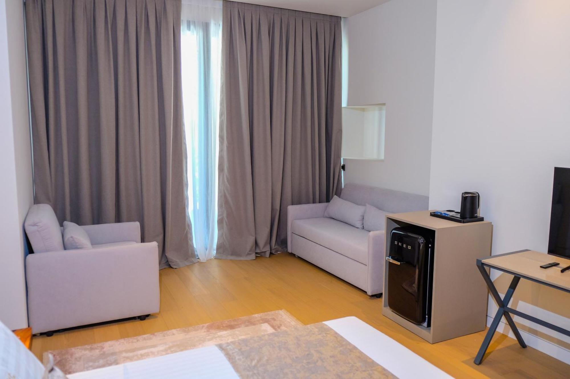 Chic Boutique Hotel Vlore Vlorë Exterior foto